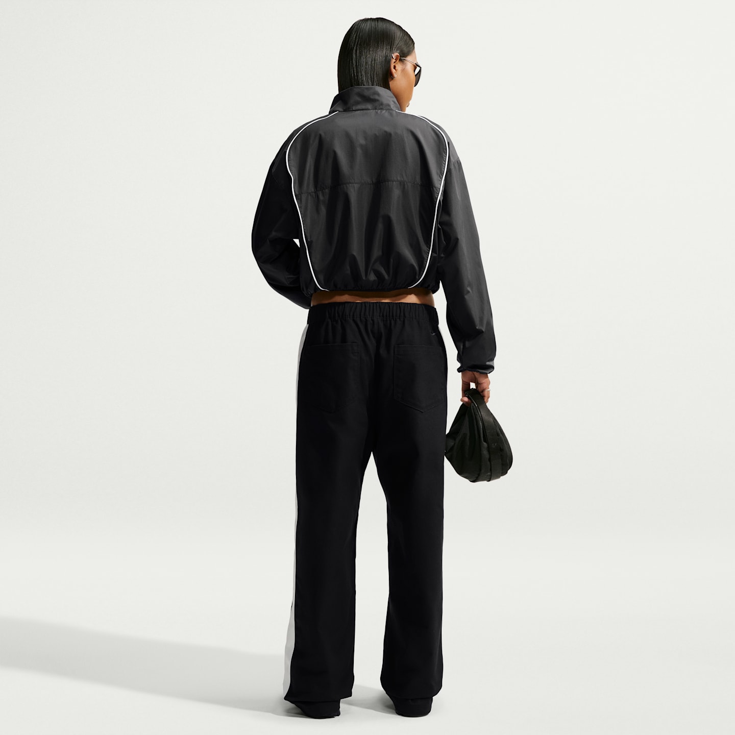 Женская свободная спортивная куртка Nike Sportswear, цвет: Чёрный / Белый — фото 5