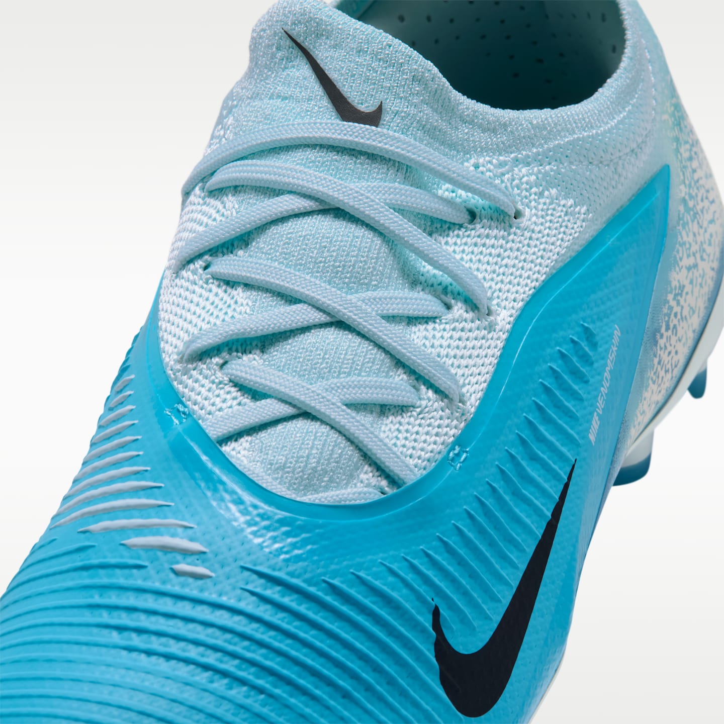 Детские бутсы Nike Jr. Phantom 6 Low Pro Multi-Ground Soccer Cleats, цвет: Синий — фото 8