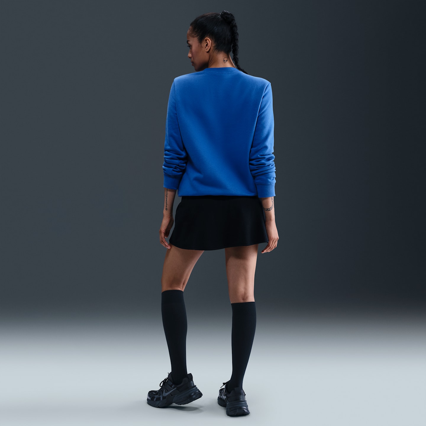 Женский свитшот Nike Sportswear Club Fleece, цвет: Королевский синий / Белый — фото 5