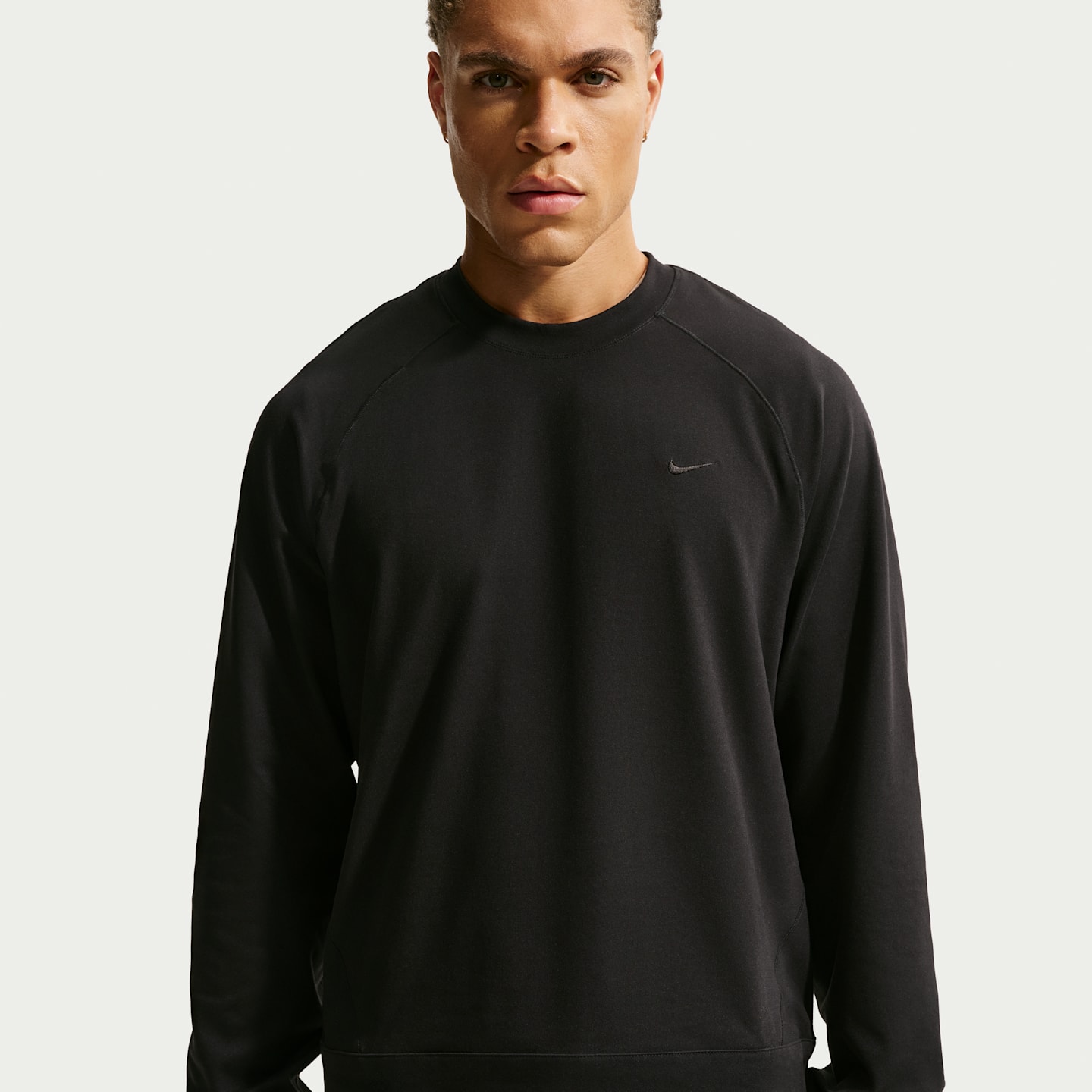 Мужской топ Nike Primary NanoKnit Dri-FIT с длинным рукавом и УФ-защитой, цвет: Чёрный — фото 3