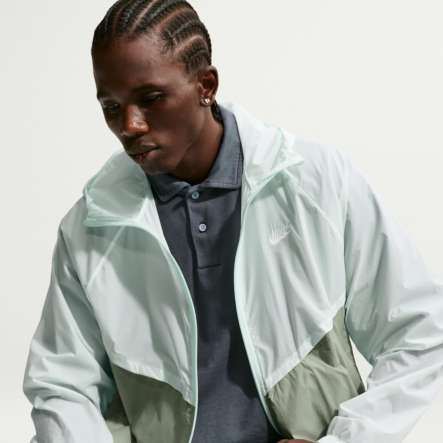 Мужская куртка Nike Windrunner на молнии с UV-защитой, без подкладки, цвет: Зелёный / Нефритовый — фото 3