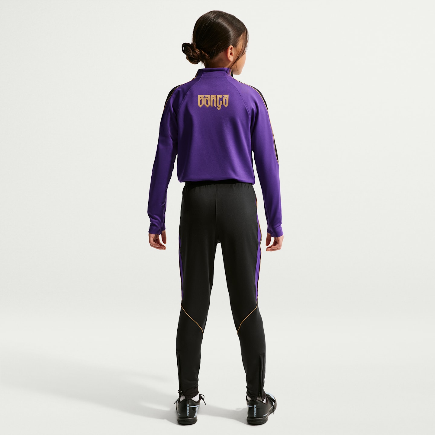 Детские футбольные трикотажные брюки Nike FC Barcelona Strike Away Kobe Dri-FIT, цвет: Чёрный / Фиолетовый — фото 7
