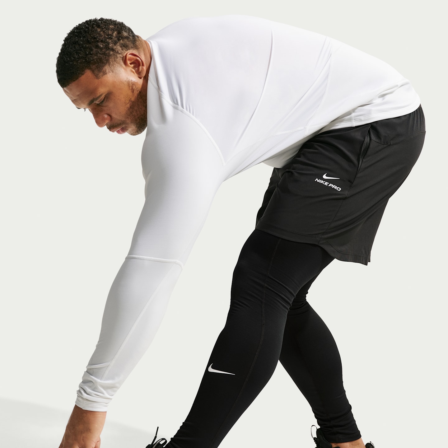 Мужские утеплённые тайтсы Nike Pro Warm, цвет: Чёрный / Белый — фото 11