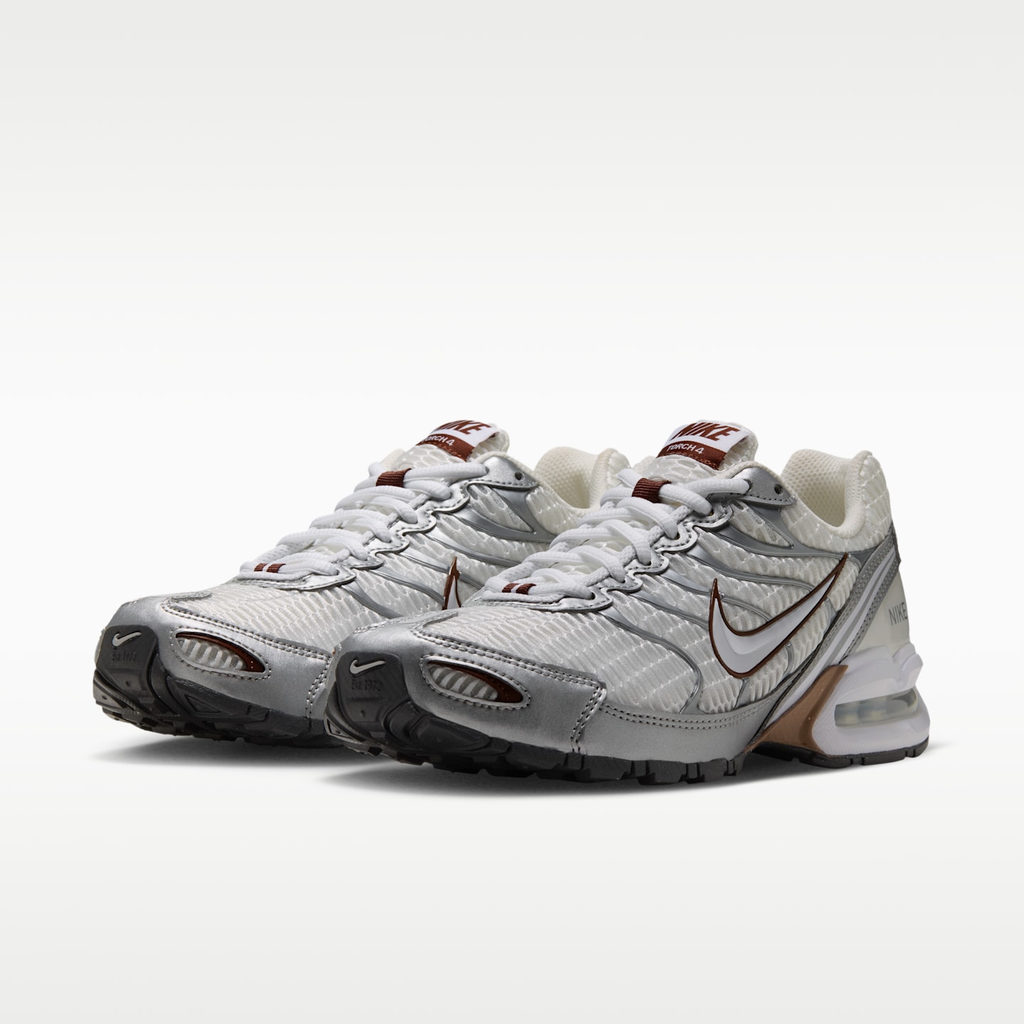 Женские кроссовки Nike Air Max Torch 4 Shoes, цвет: Молочный / Серебряный — фото 5