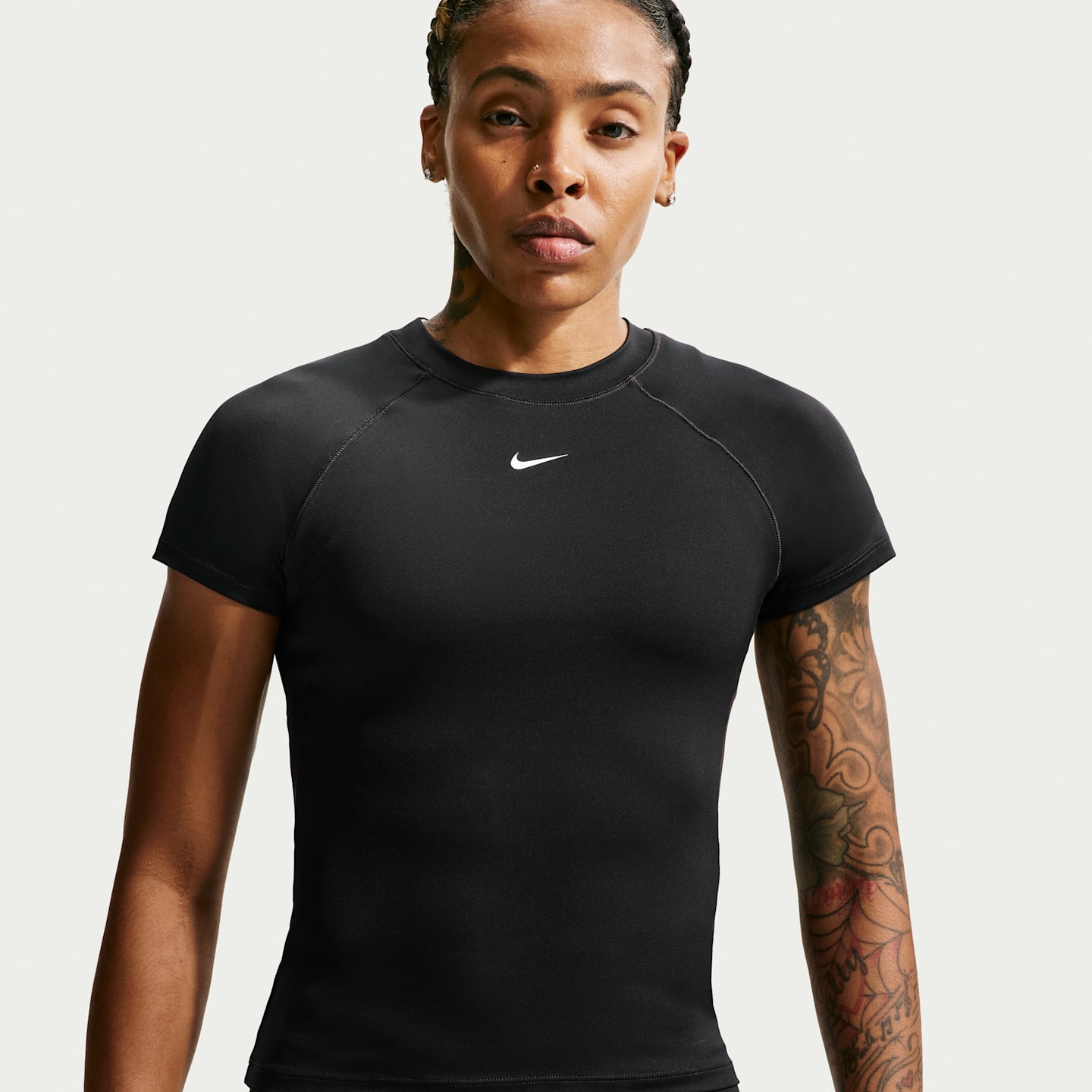 Женский топ Nike Pro Dri-FIT с коротким рукавом, цвет: Чёрный / Белый — фото 1