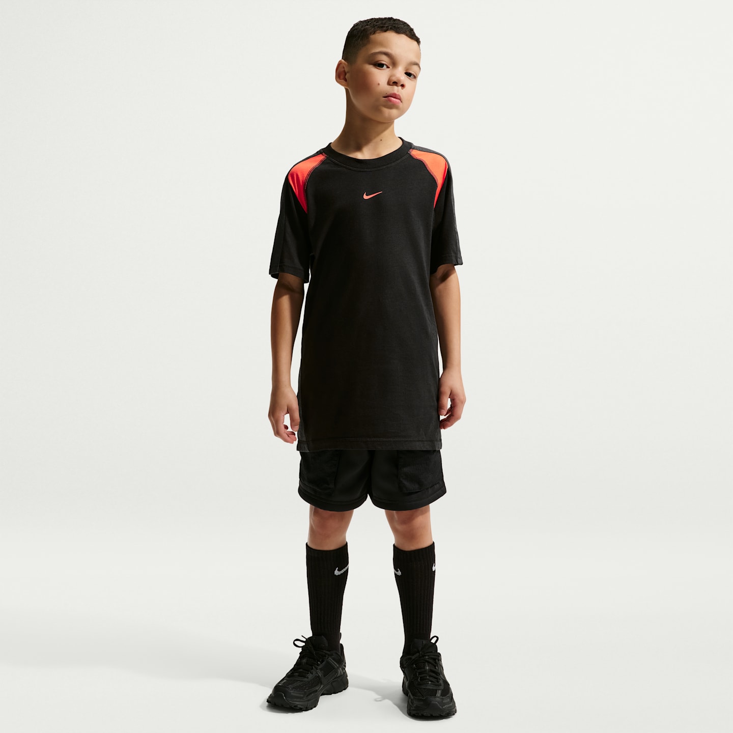 Детский топ Nike Sportswear City Utility с коротким рукавом, цвет: Чёрный / Антрацитовый — фото 4