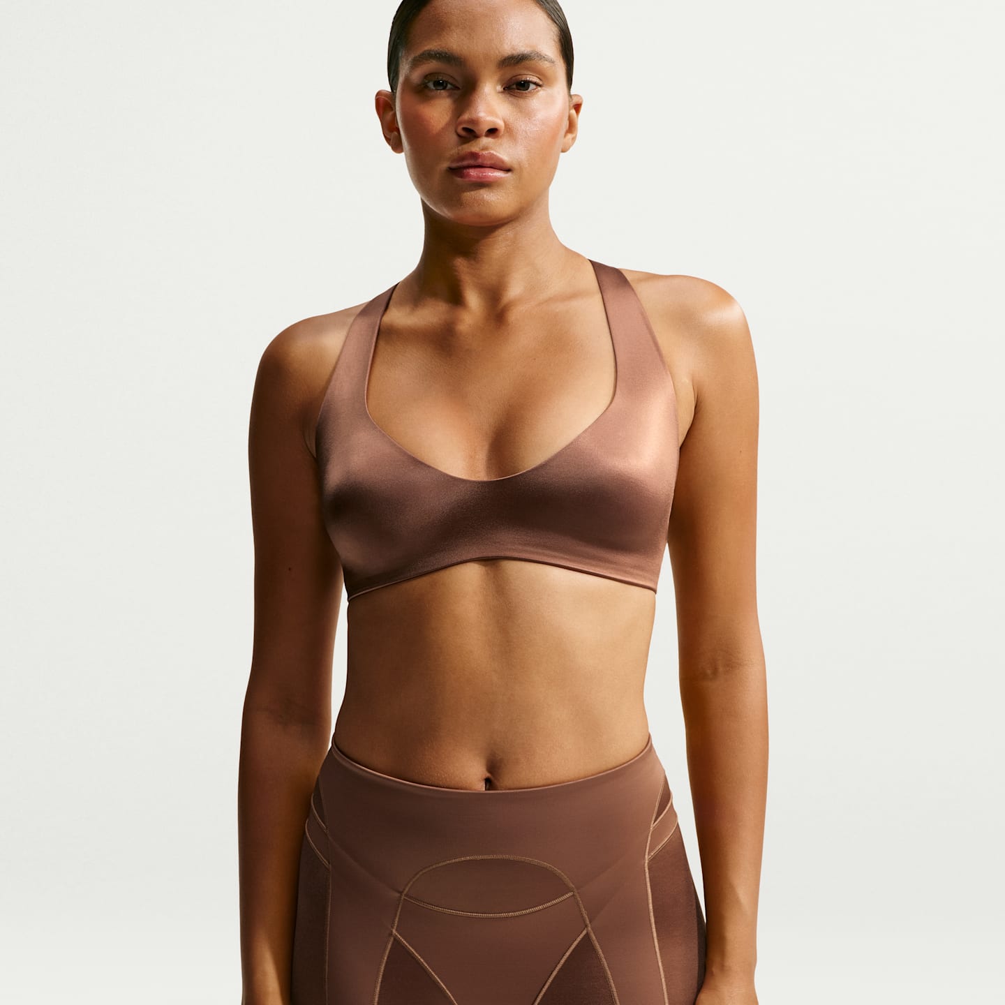Женский бюстгальтер NikeSKIMS Satin Shine с глубоким вырезом, цвет: Коричневый