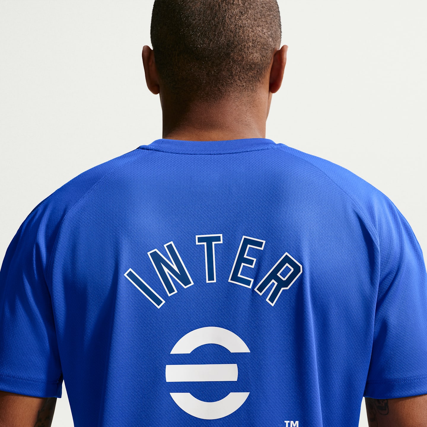 Мужская футбольная футболка Nike Inter Milan Strike Dri-FIT, цвет: Синий / Белый — фото 2
