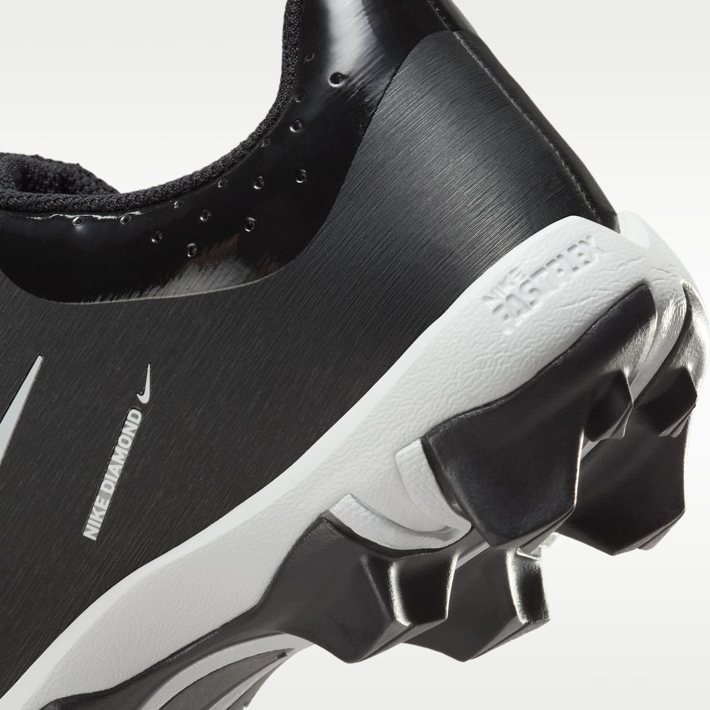Детские бутсы Nike Hyperdiamond 4 Keystone Softball Cleats, цвет: Чёрный / Чистый платиновый — фото 9