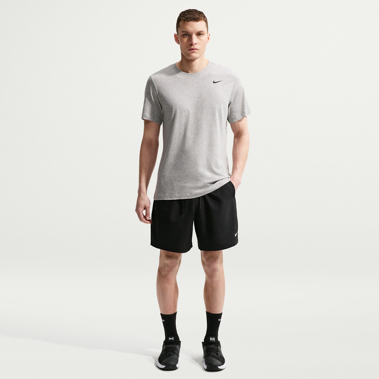 Мужские шорты Nike Form Dri-FIT 5" Unlined Versatile, цвет: Чёрный / Белый — фото 1