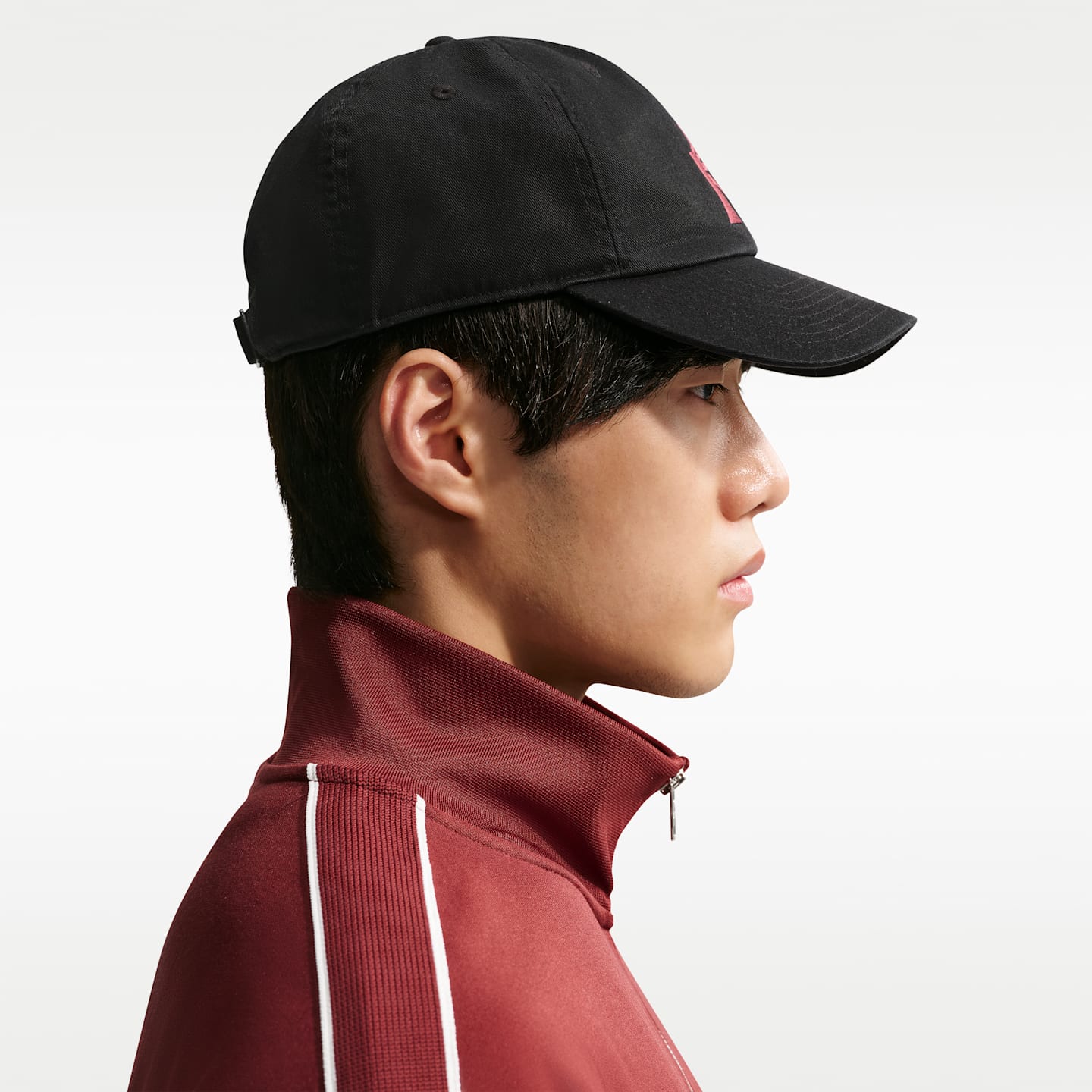 Кепка Nike Club LNY неструктурированная, Lunar New Year, цвет: Чёрный / Малиновый — фото 4