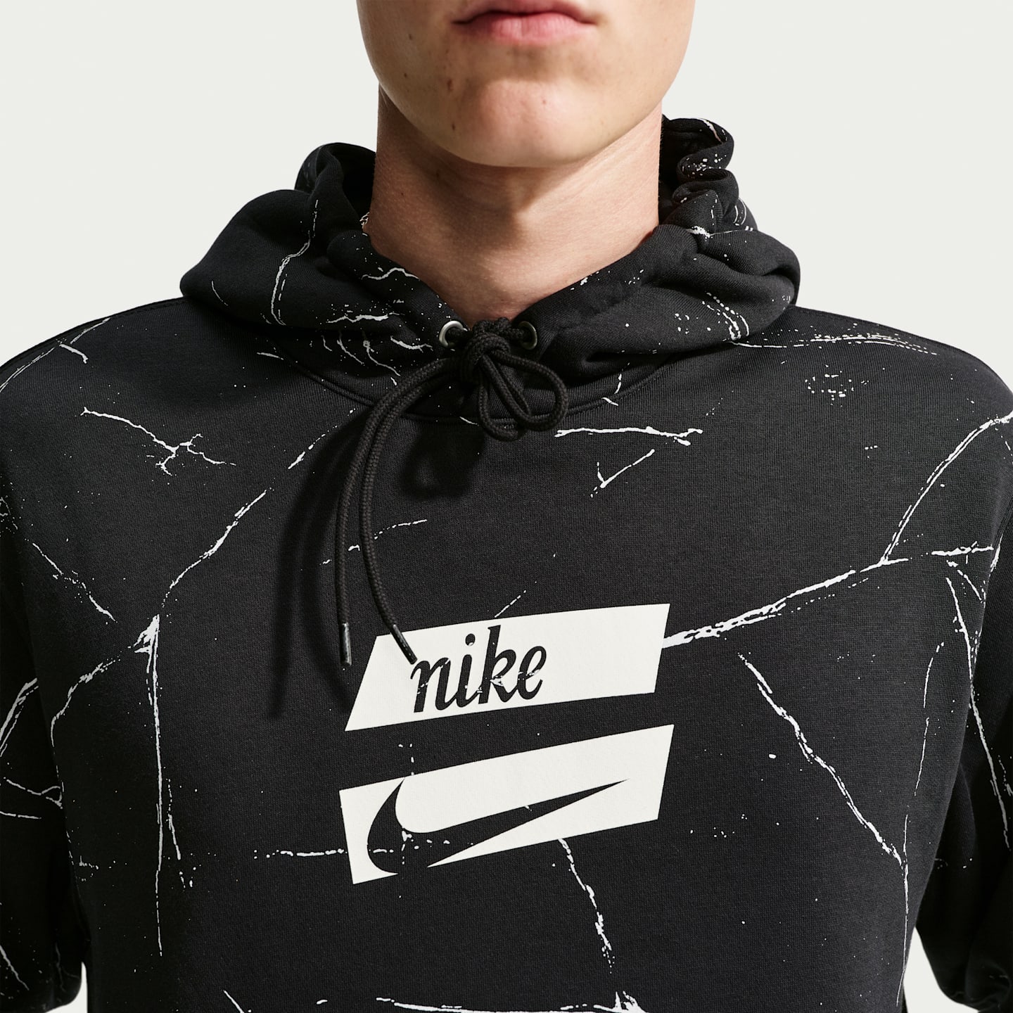 Мужское флисовое худи Nike Club, цвет: Чёрный / Молочный — фото 3