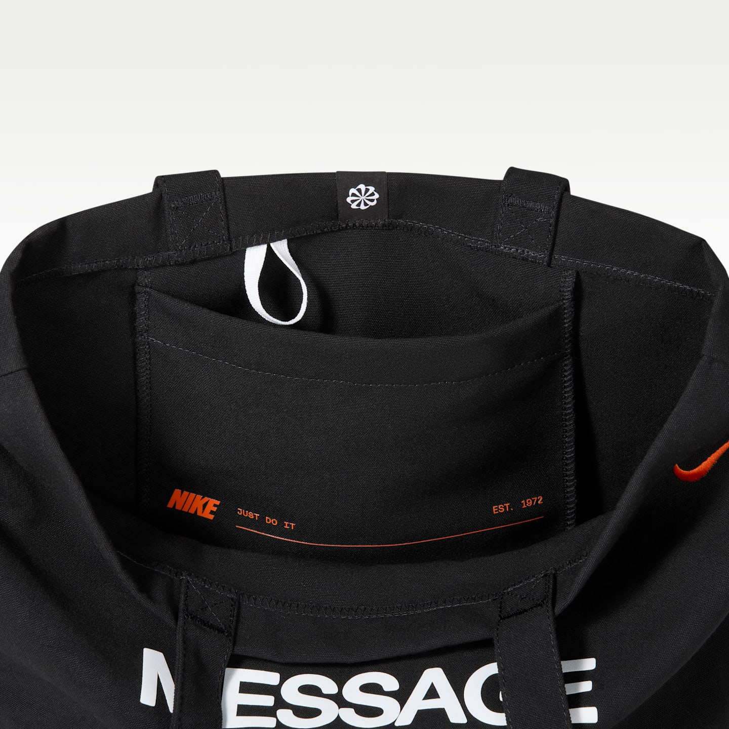 Женская сумка Nike Heritage (22L), цвет: Чёрный / Белый — фото 4