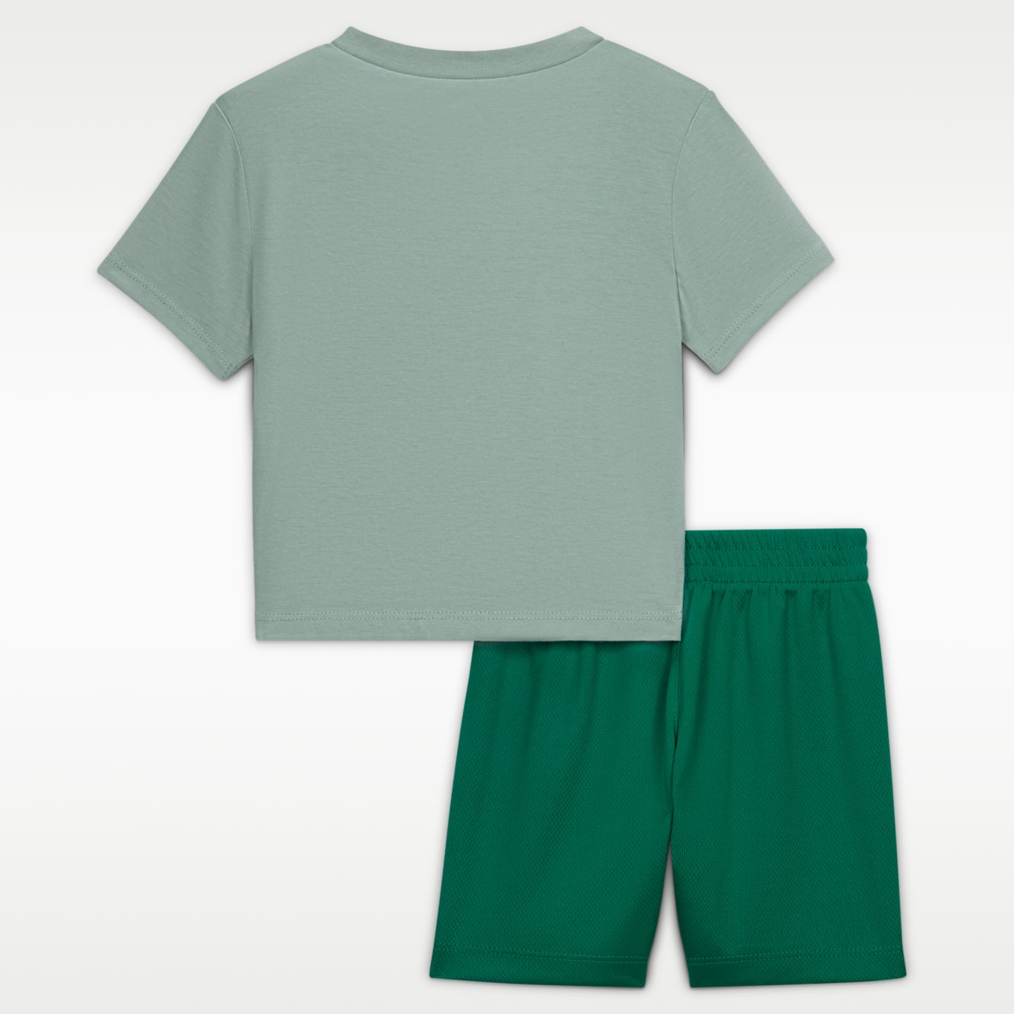 Детский комплект Nike Sportswear "Just Do It" Graphic T-Shirt and Mesh Shorts Set, цвет: Malachite — фото 2