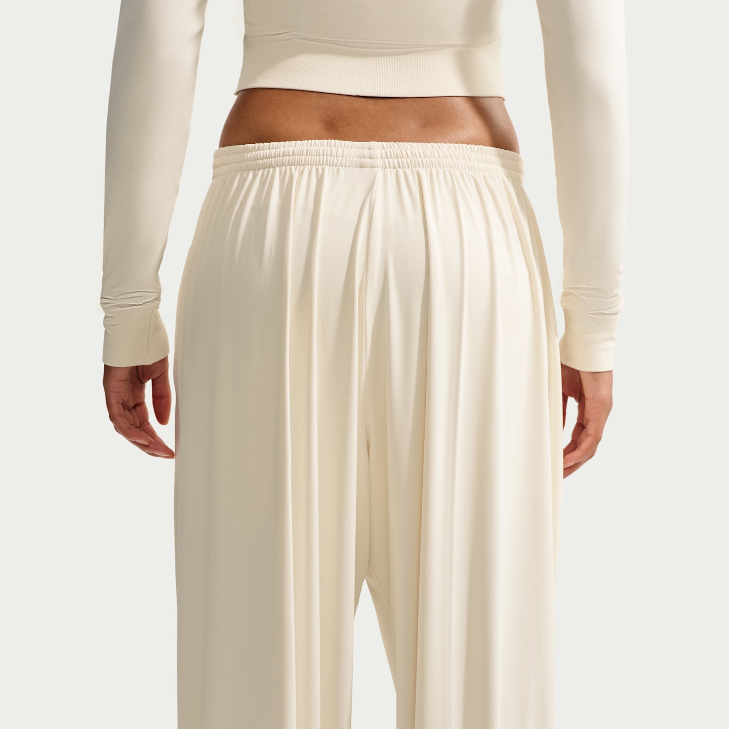 Женские эластичные трикотажные брюки NikeSKIMS Stretch Knit, цвет: Слоновая кость / Кобальтовый — фото 3