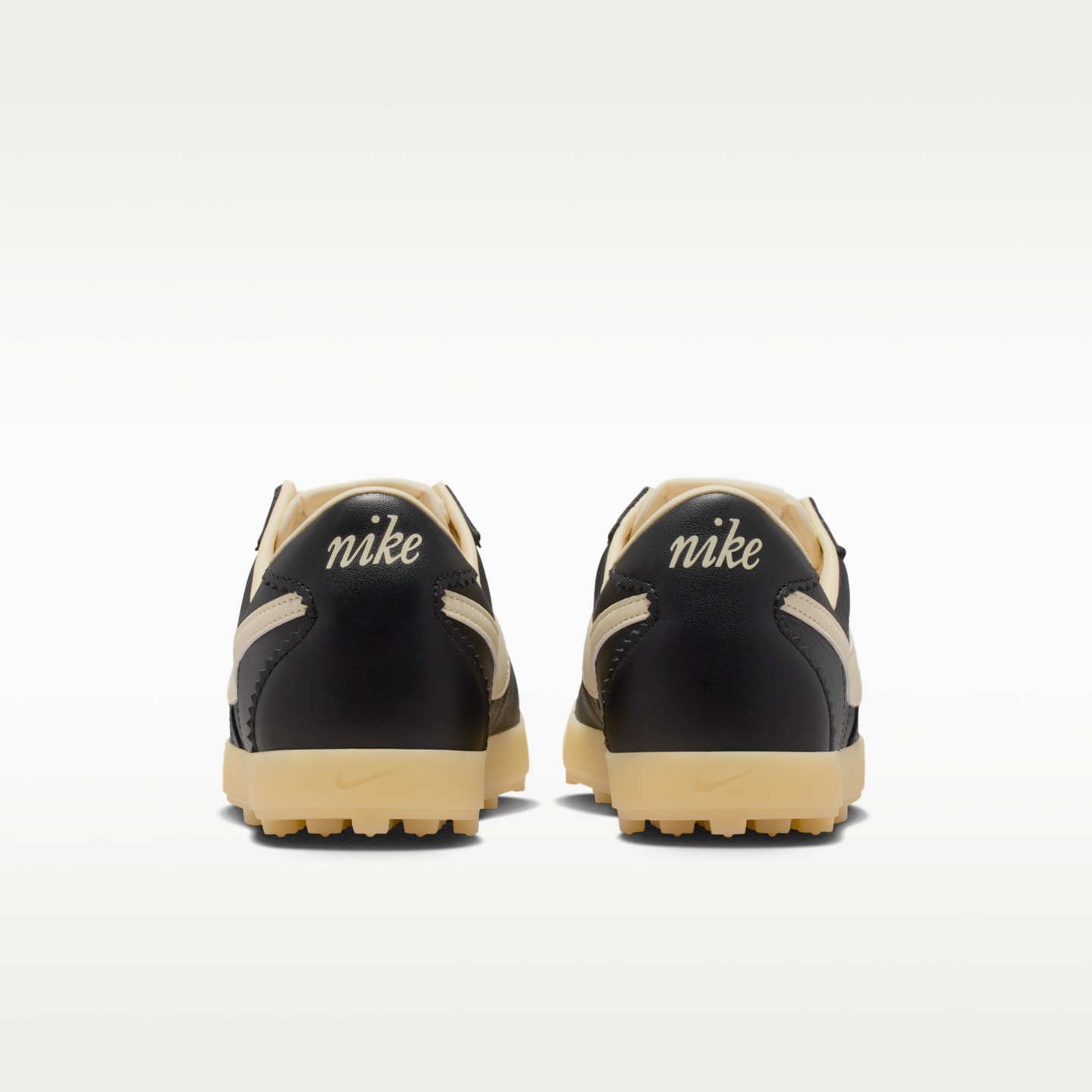 Женские кроссовки Nike Astrograbber Leather, цвет: Чёрный / Молочный — фото 6