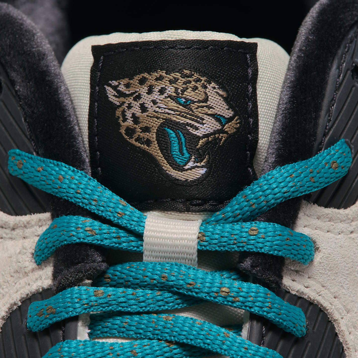 Мужские кроссовки Nike Air Max 90 (Jacksonville Jaguars) NFL, цвет: Натуральный / Чёрный — фото 9