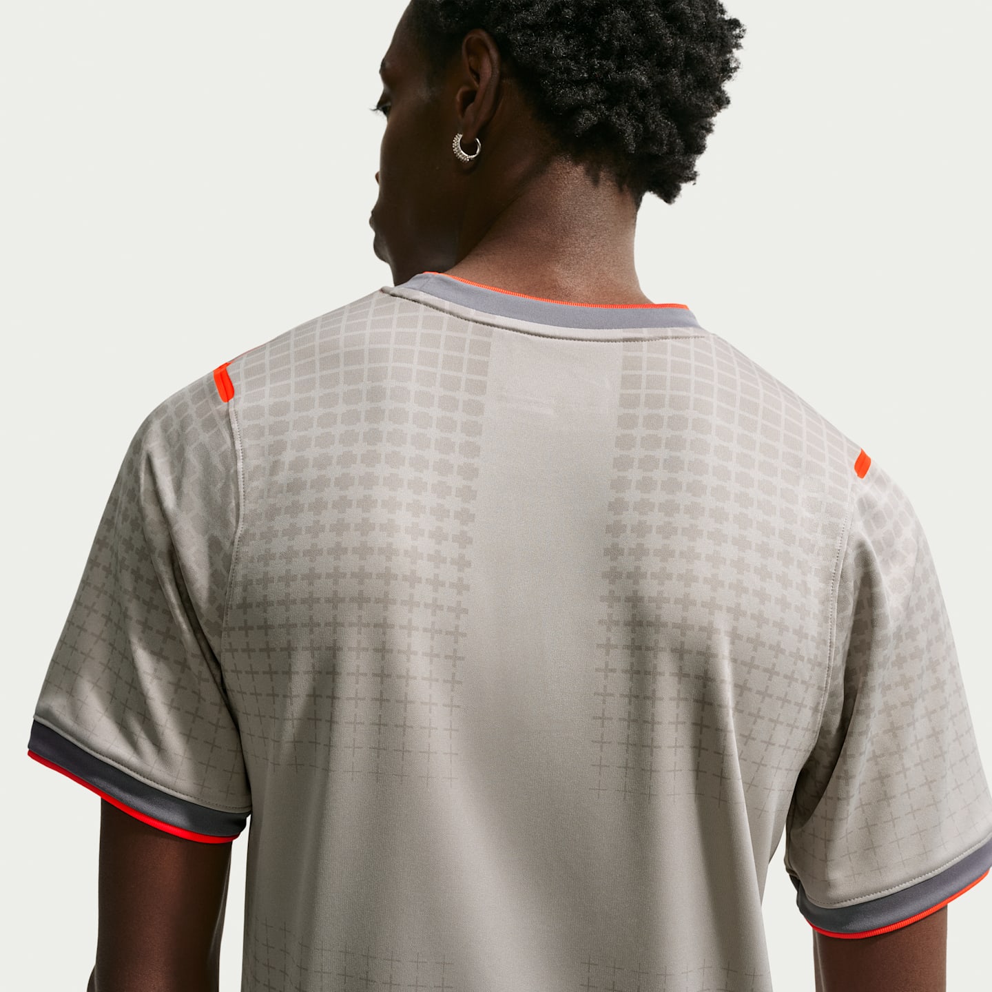 Мужская футбольная футболка Nike England x Palace Academy Pro, цвет: Оловянный серый / Малиновый — фото 2