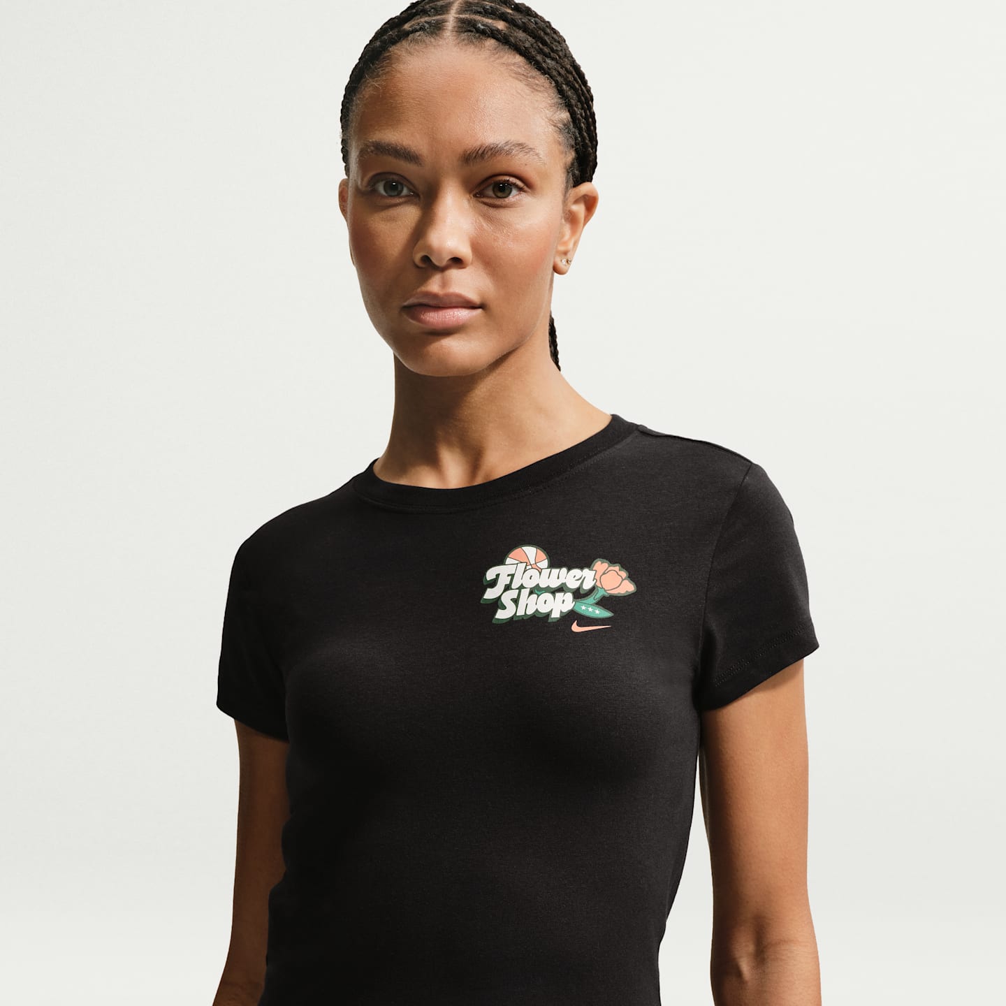 Женская баскетбольная футболка Nike с принтом и коротким рукавом, цвет: Чёрный — фото 1