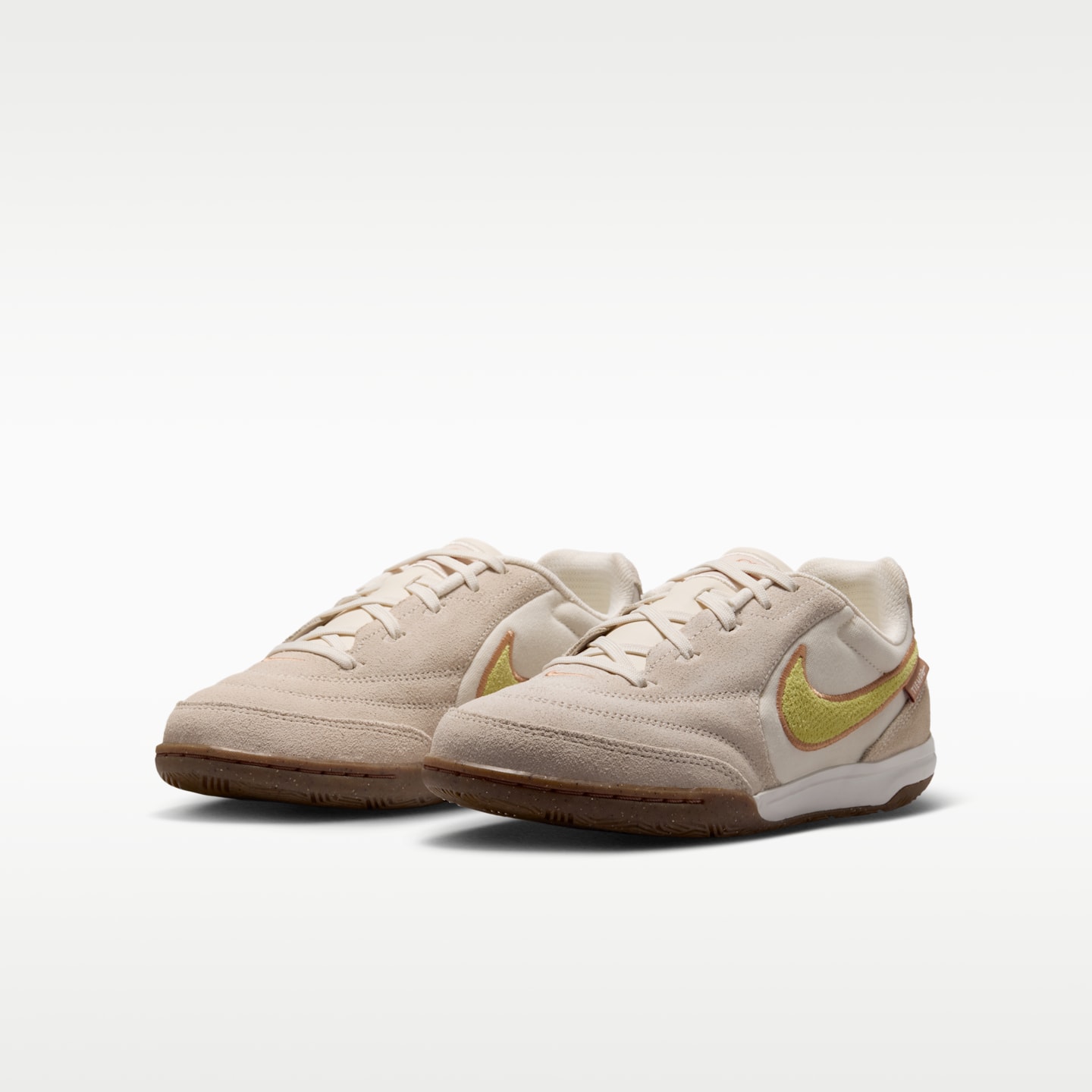 Детские кроссовки Nike Jr. Tiempo Streetgato PRM Low-Top Soccer, цвет: Меловой / Лимонный — фото 5