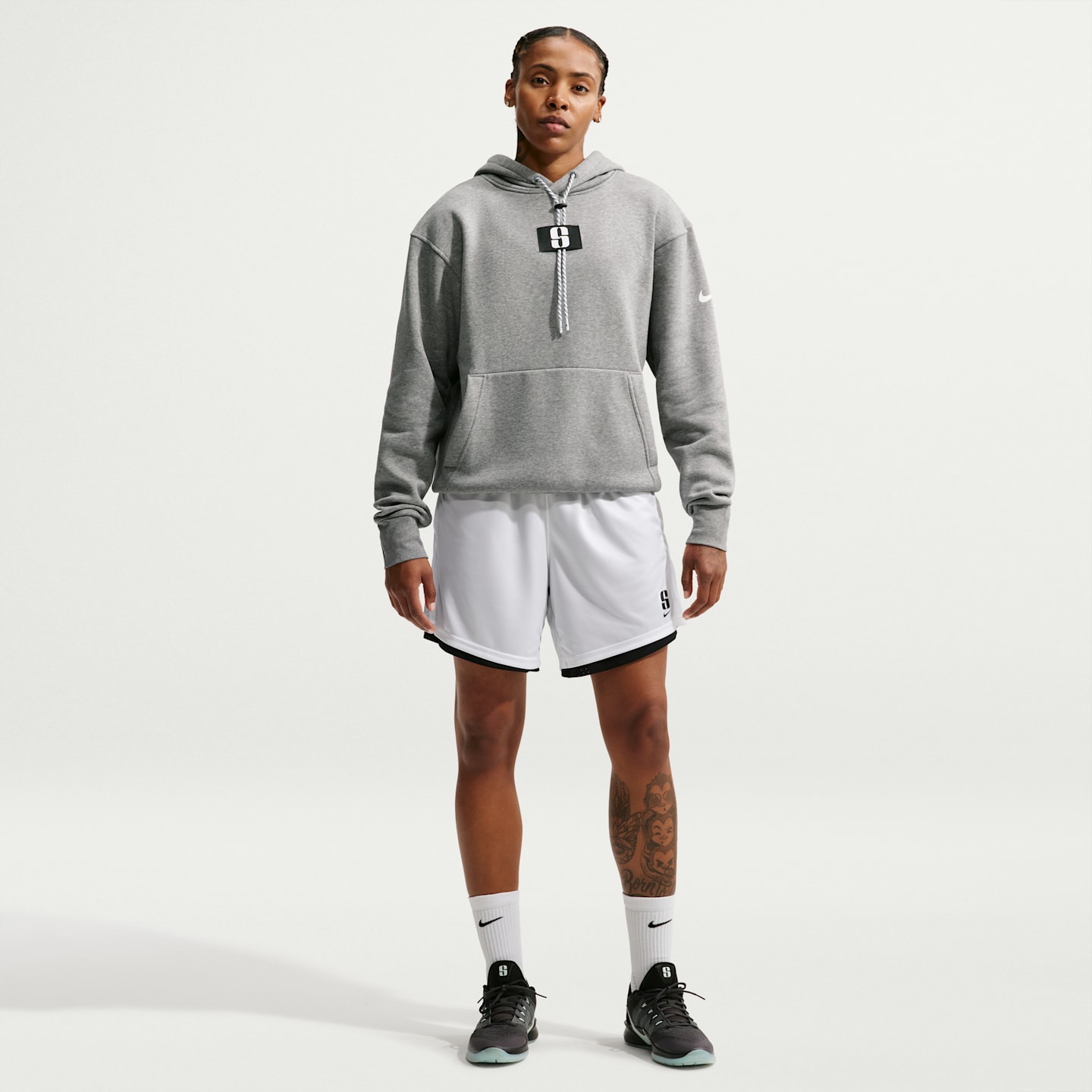Баскетбольная флисовая худи Nike Sabrina, цвет: Карбоновый меланжевый / Чёрный — фото 6