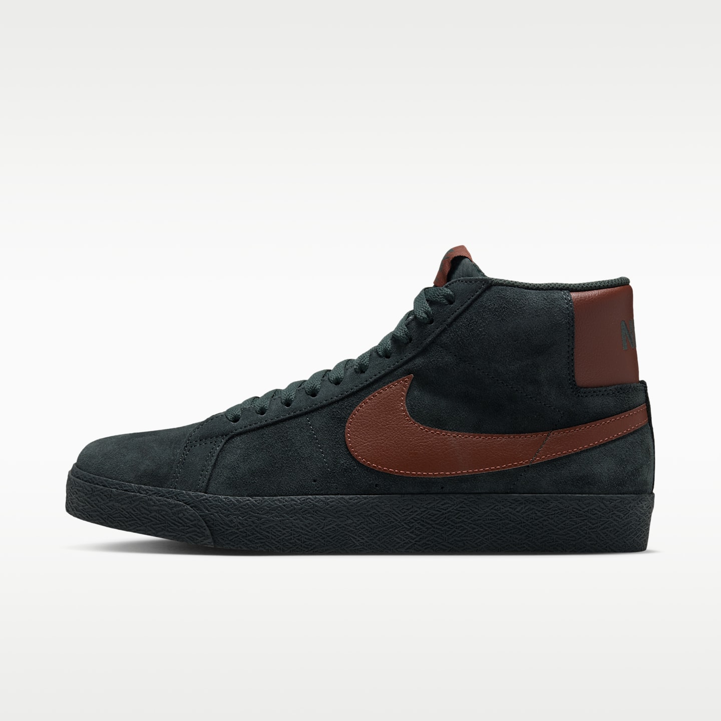Пиджак Nike SB Zoom Blazer Mid Skate Shoes, цвет: Чёрный еловый / Карамельный коричневый — фото 1