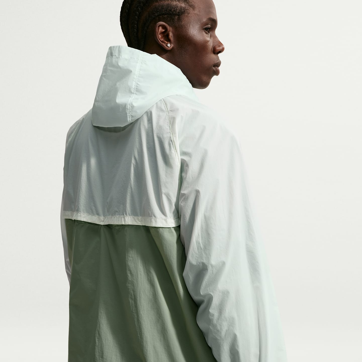 Мужская куртка Nike Windrunner на молнии с UV-защитой, без подкладки, цвет: Зелёный / Нефритовый — фото 2