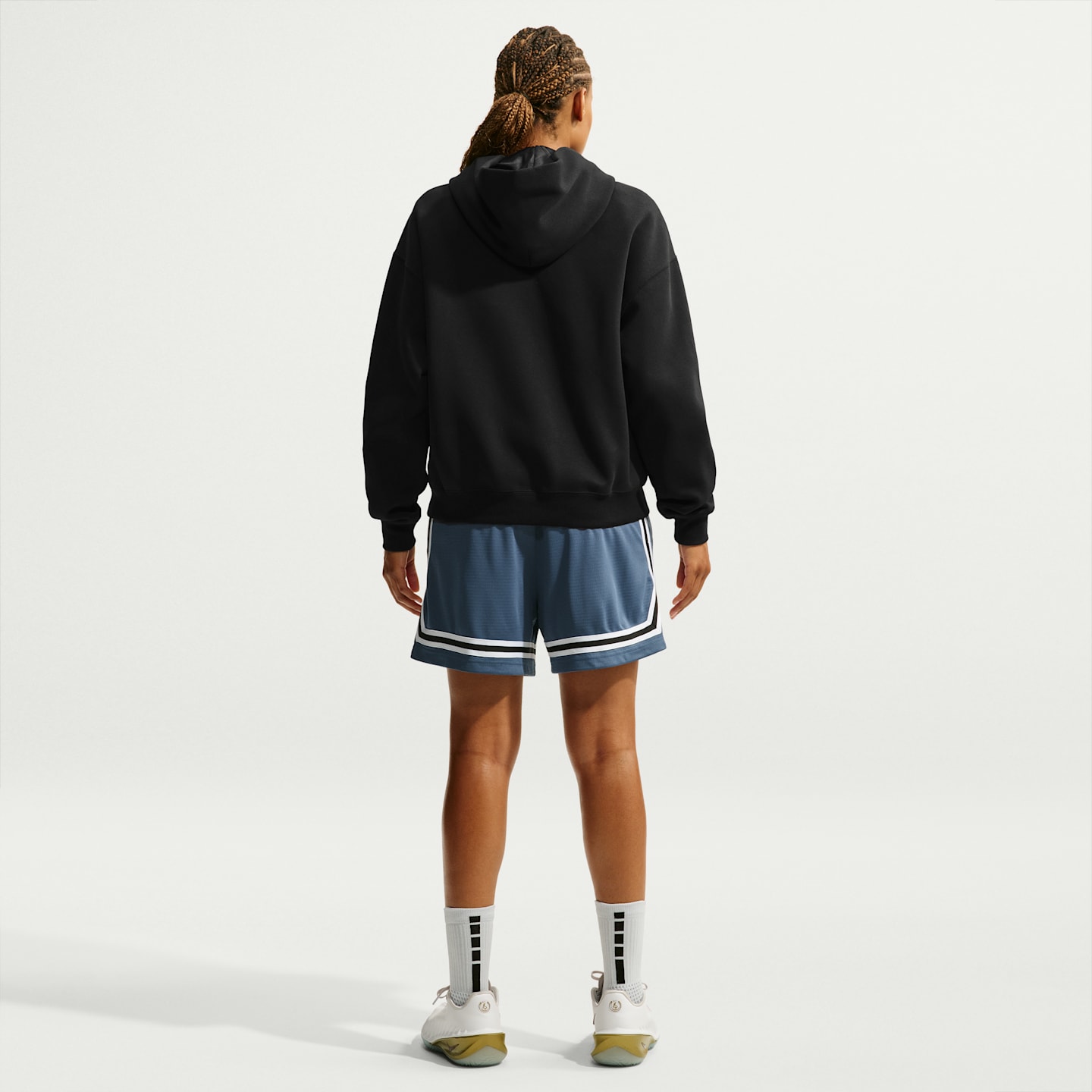 Женское баскетбольное худи Nike Therma-FIT Performance, цвет: Чёрный / Белый — фото 5
