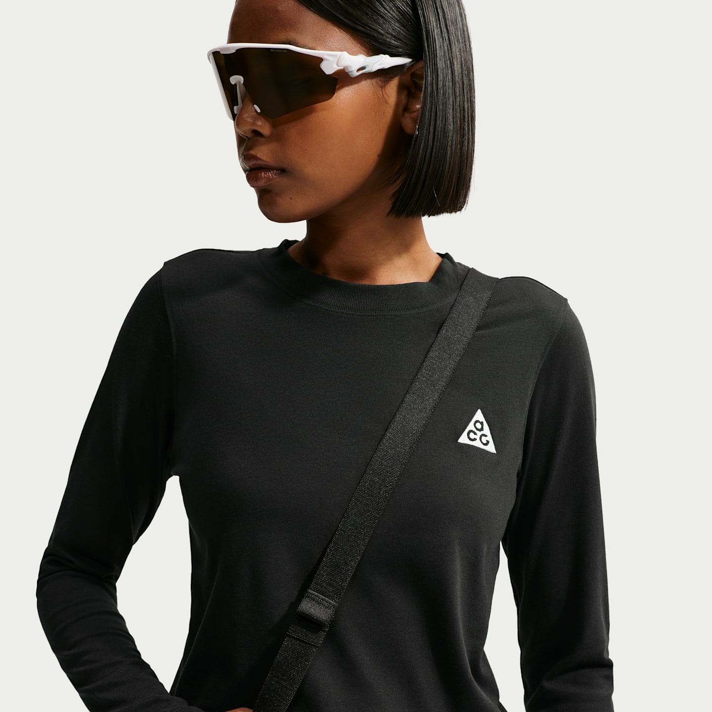 Женский топ Nike ACG Dri-FIT Long-Sleeve Top, цвет: Чёрный / Снежный белый — фото 1