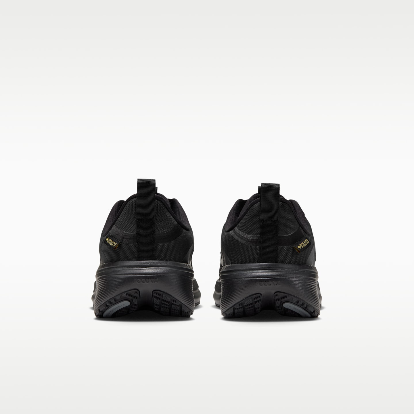 Детские кроссовки Nike Pegasus 42 GORE-TEX Waterproof Road Running, цвет: Чёрный / Почти чёрный — фото 6