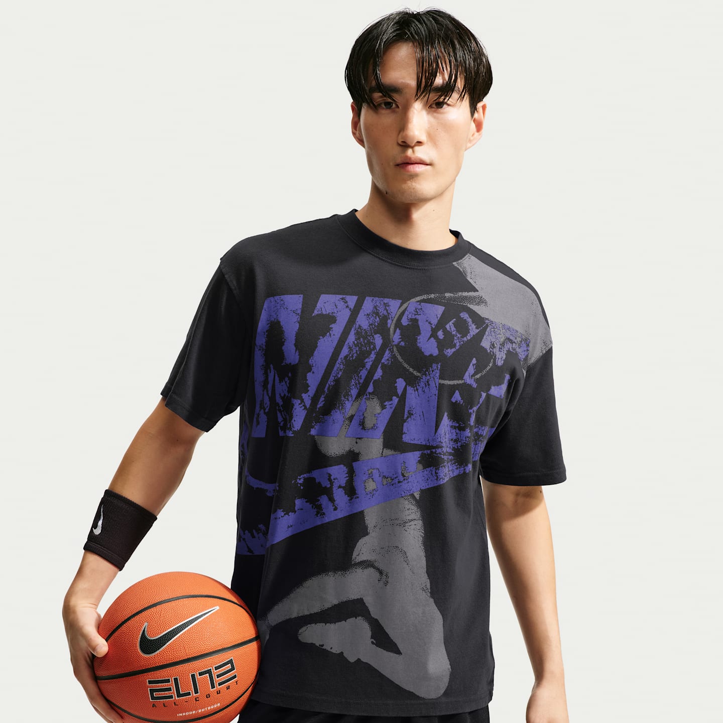Мужская футболка Nike Peak Basketball, цвет: Чёрный — фото 1