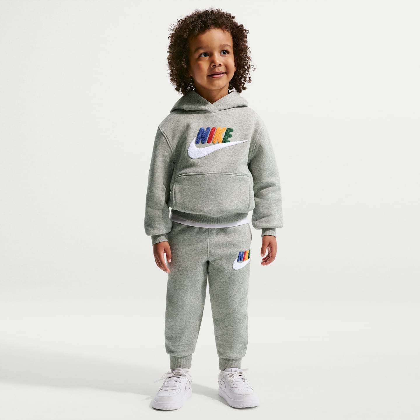 Детское худи Nike Club Chenille, цвет: Тёмный серый меланжевый — фото 4