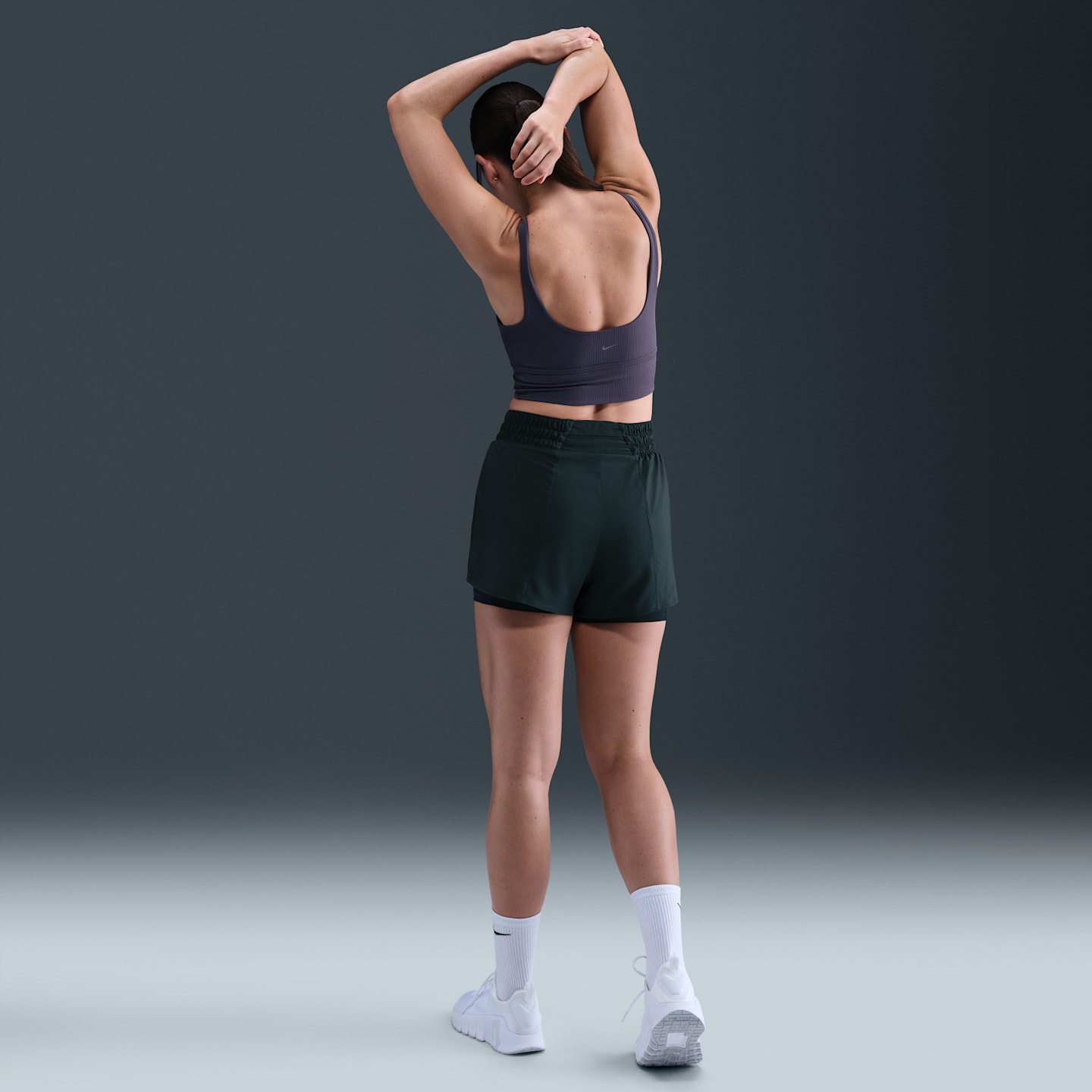 Женские шорты Nike One Dri-FIT High-Waisted 3" 2-in-1, цвет: Seaweed — фото 4