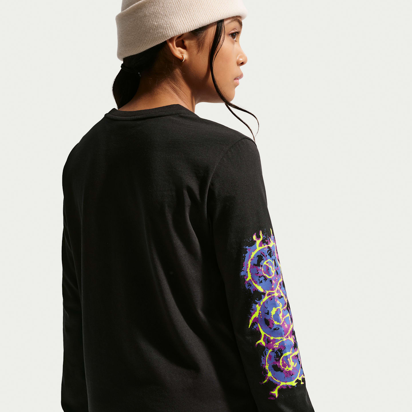 Детская футболка Nike ACG Dri-FIT Long-Sleeve Lightening Logo, цвет: Чёрный — фото 2
