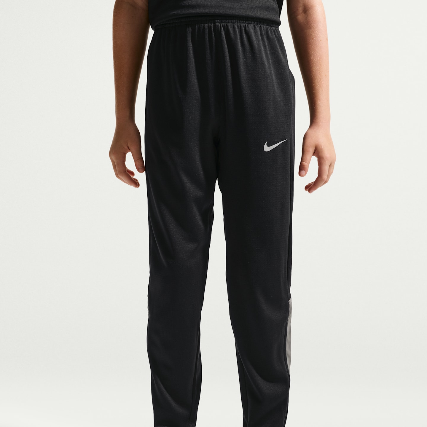 Детские трикотажные беговые брюки для мальчиков Nike Miler, цвет: Чёрный — фото 2