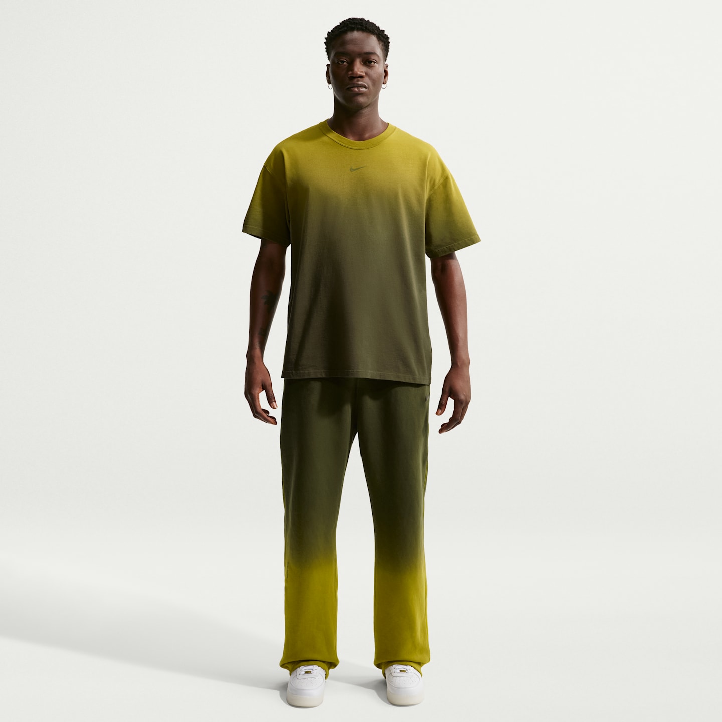 Мужская футболка Nike Nocta CS, цвет: Мох / Средний оливковый — фото 7