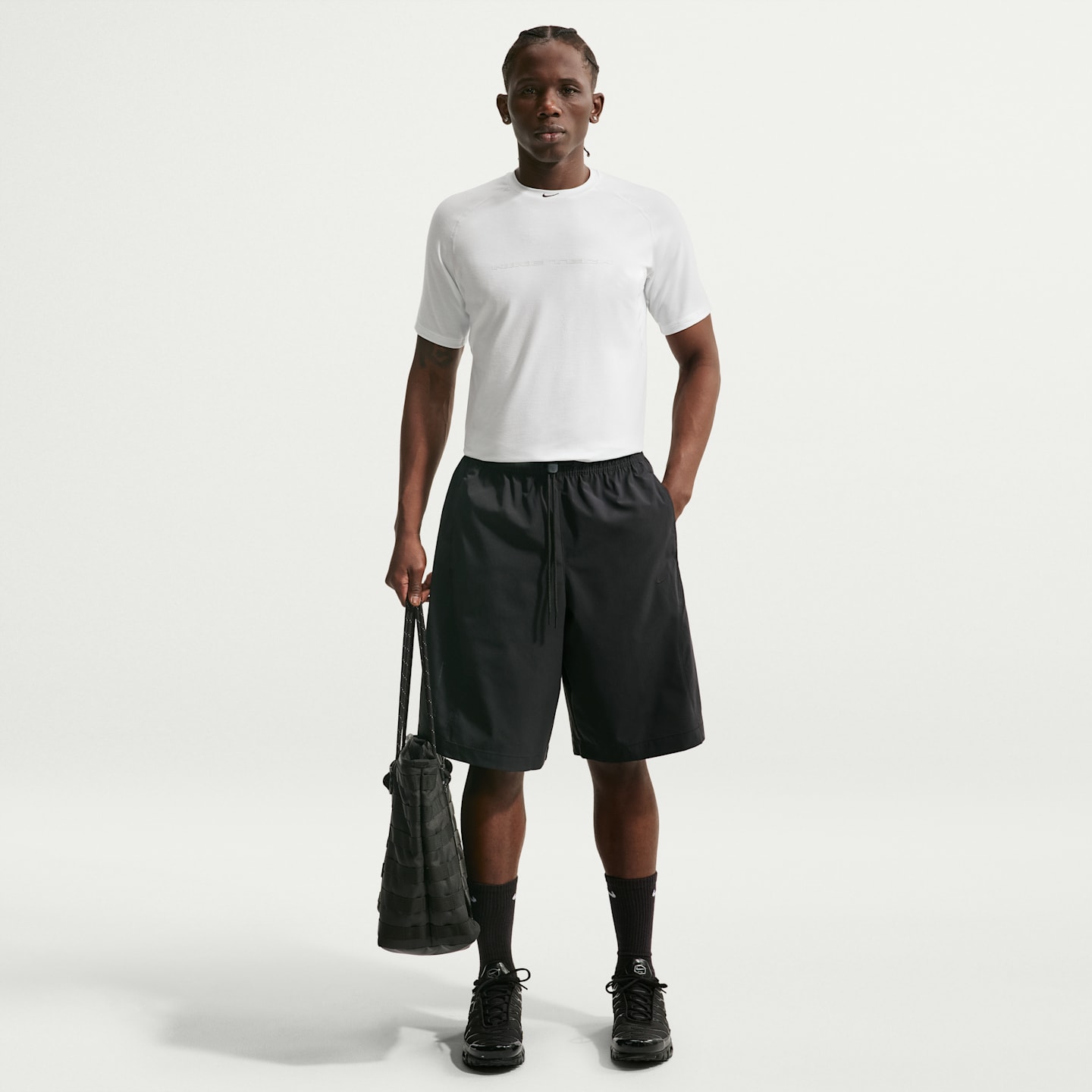 Мужские шорты Nike Tech Helios Dri-FIT, цвет: Чёрный — фото 1
