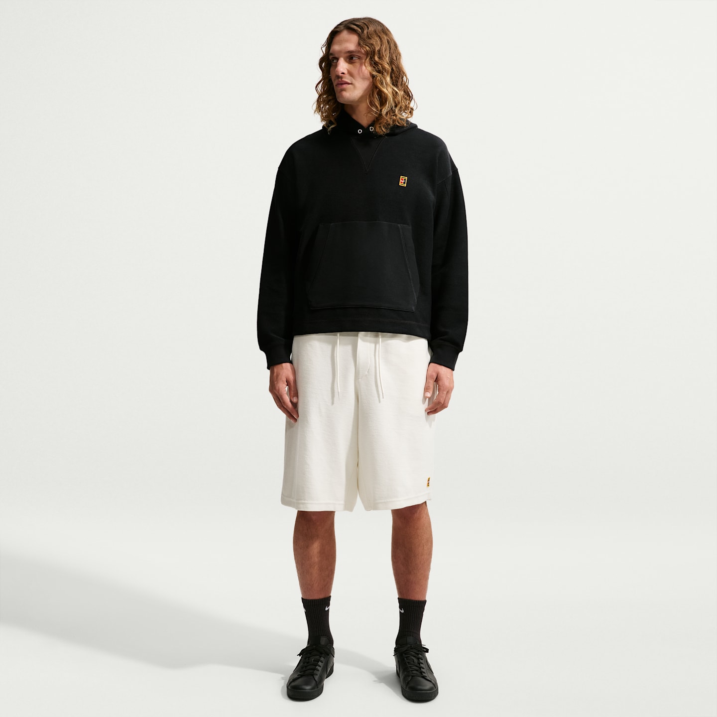 Мужское худи Nike Club Rules из махрового трикотажа, цвет: Чёрный / Молочный — фото 4