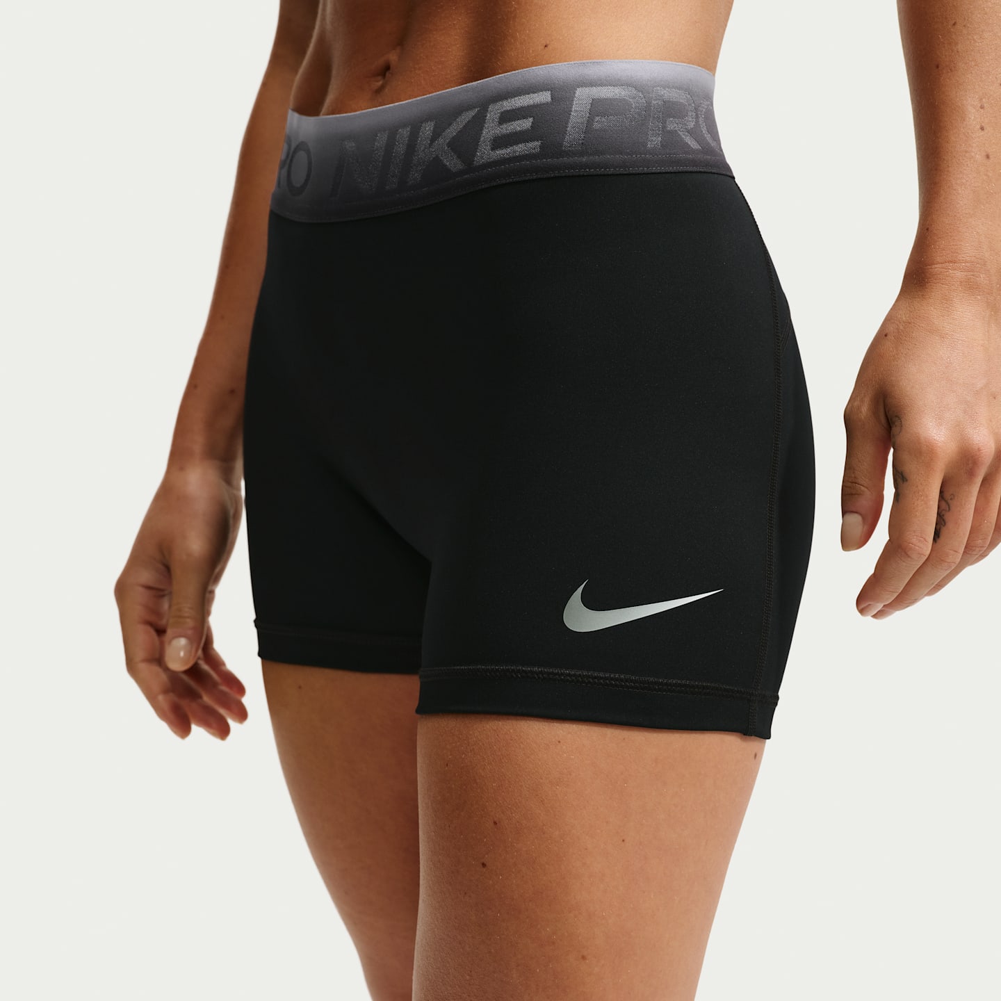 Женские шорты Nike Pro 3" со средней посадкой, цвет: Чёрный — фото 2