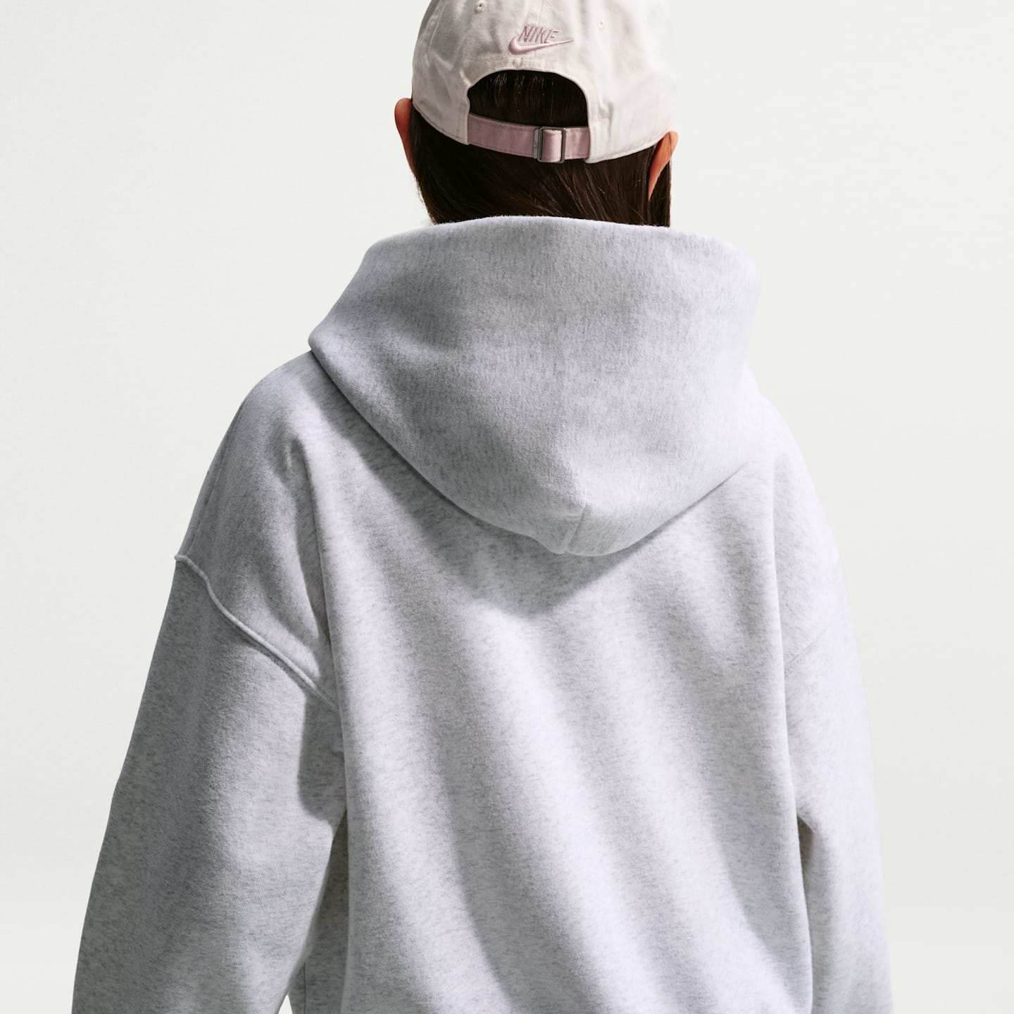 Худи Nike Sportswear Studio Fleece Oversized Full-Zip для девочек, цвет: Берёзовый меланжевый / Серый туманный — фото 2