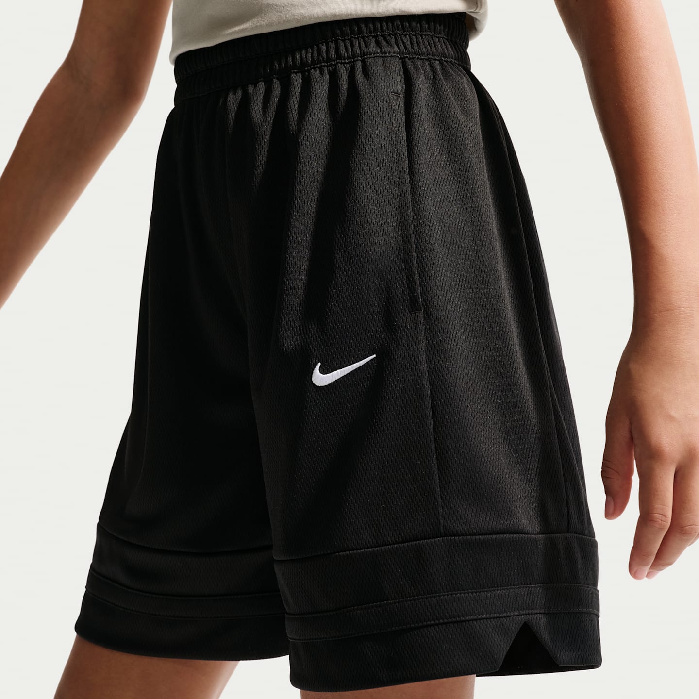 Детские баскетбольные игровые шорты Nike Dri-FIT, цвет: Чёрный / Белый — фото 3