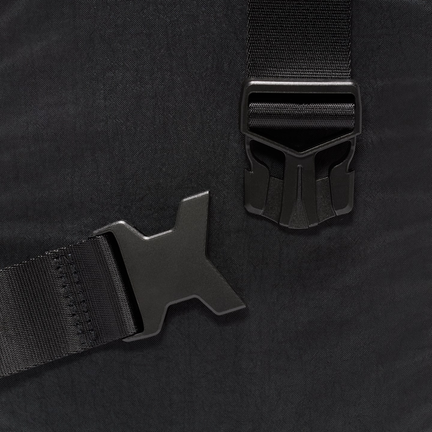 Женская сумка Nike Aura Crossbody (5L), цвет: Чёрный / Графитовый — фото 6