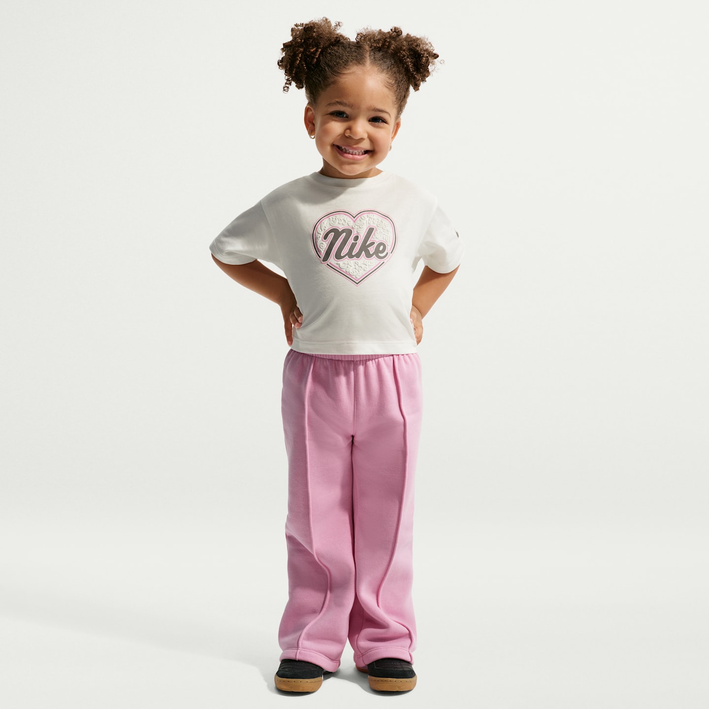 Детская футболка Nike Juxta-Girl Boxy, цвет: Молочный — фото 4