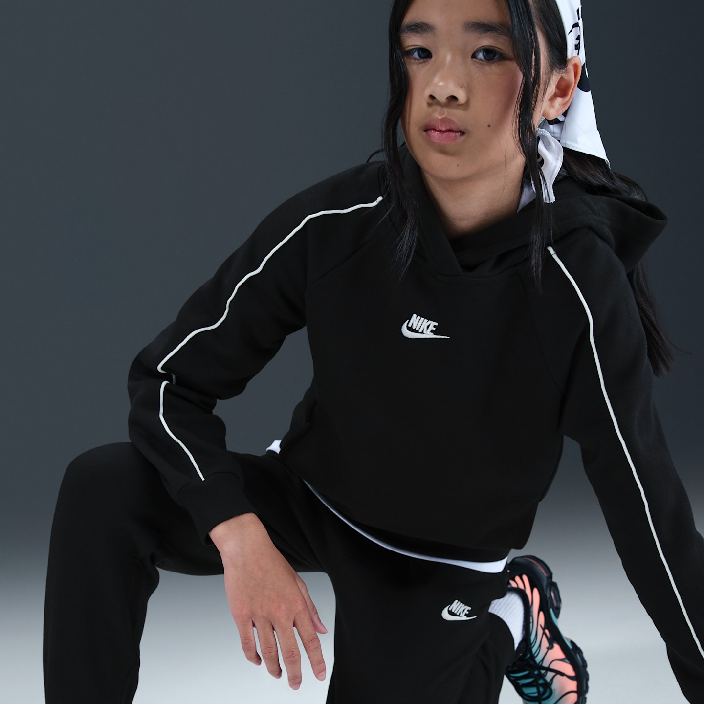 Детские комплекты Nike Sportswear Club Fleece Hooded Tracksuit, цвет: Чёрный / Белый — фото 5