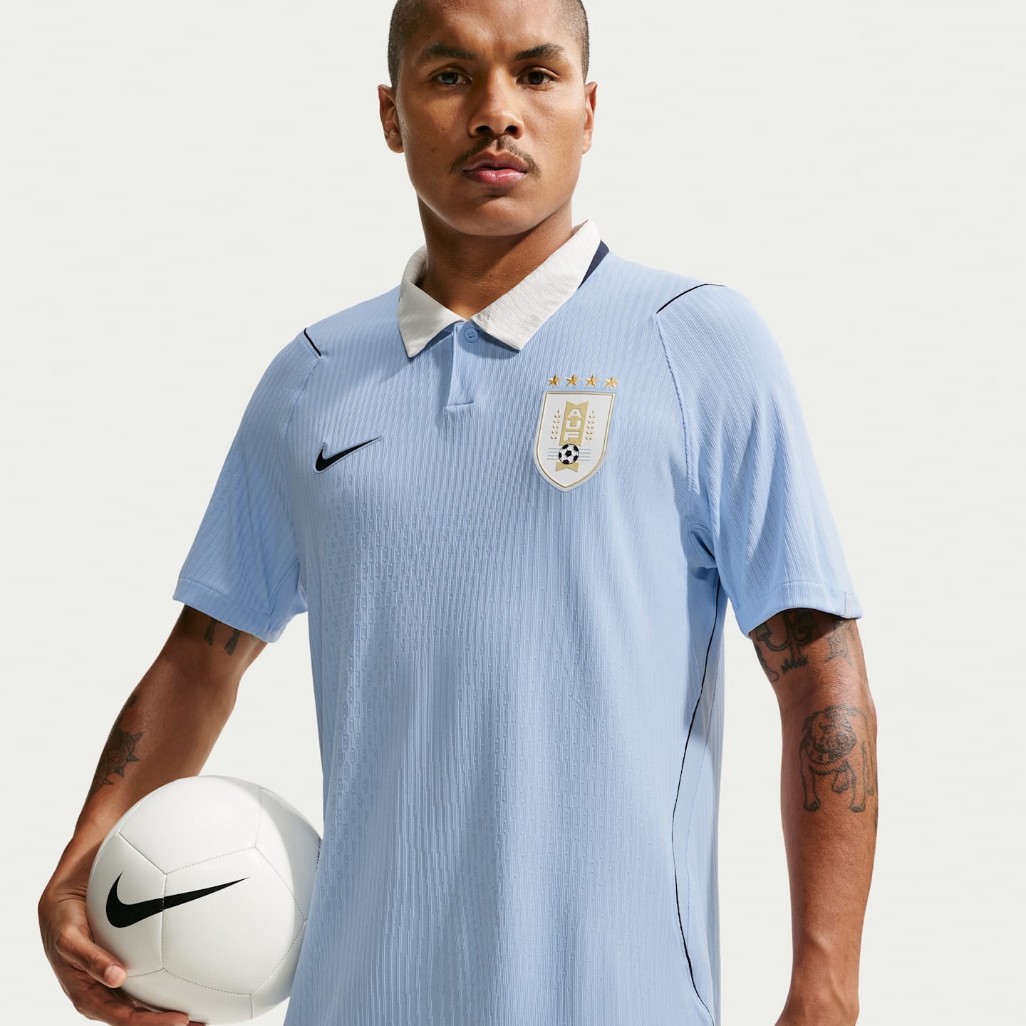 Мужской топ Nike Uruguay 2026 Match Home Aero-FIT Soccer Authentic Jersey, цвет: Королевский синий / Обсидиановый — фото 1
