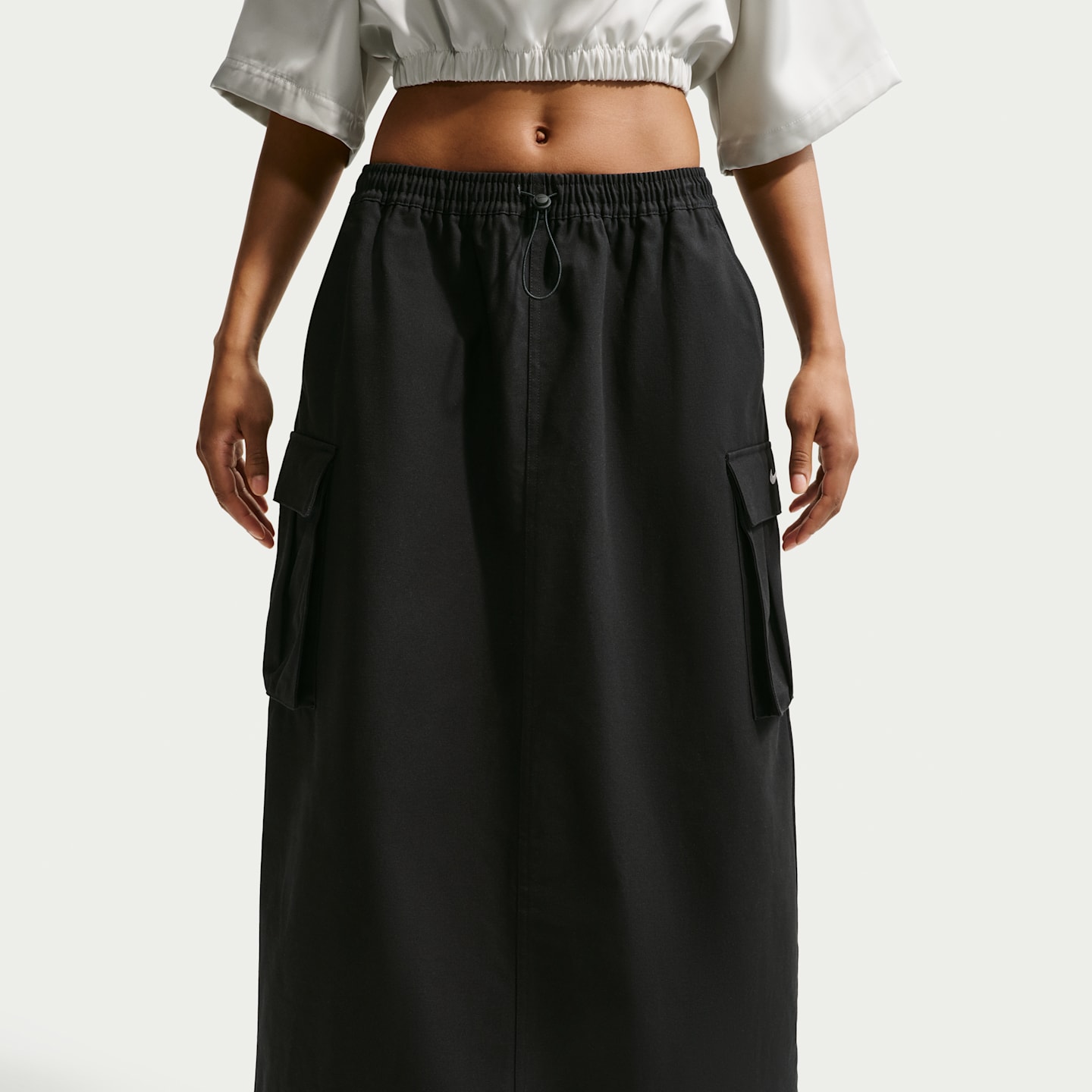 Женская юбка Nike Sportswear Loose Cargo, цвет: Чёрный / Молочный — фото 2