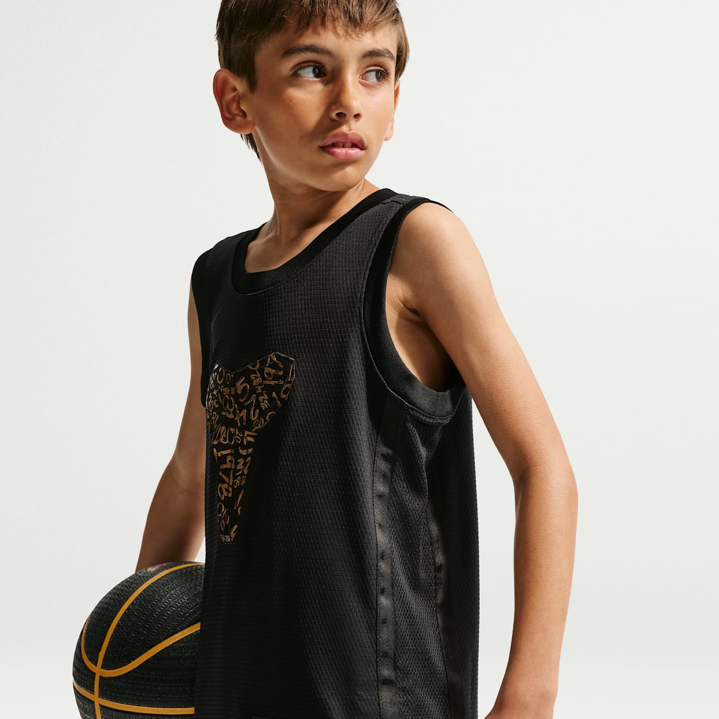 Детская майка Nike Kobe, цвет: Чёрный / Металлик золотой — фото 3