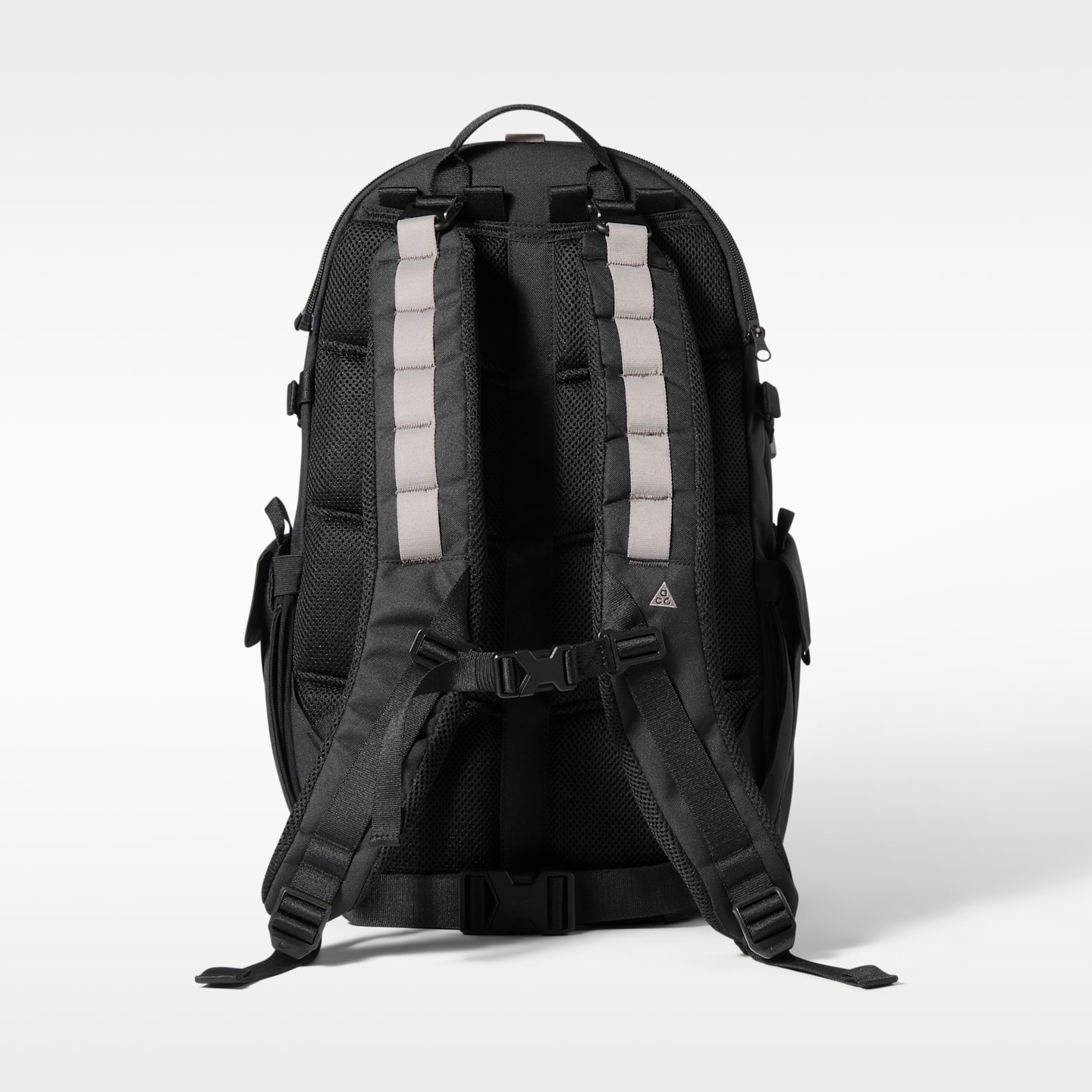 Рюкзак Nike ACG Daymax (25L), цвет: Чёрный / Серый — фото 4