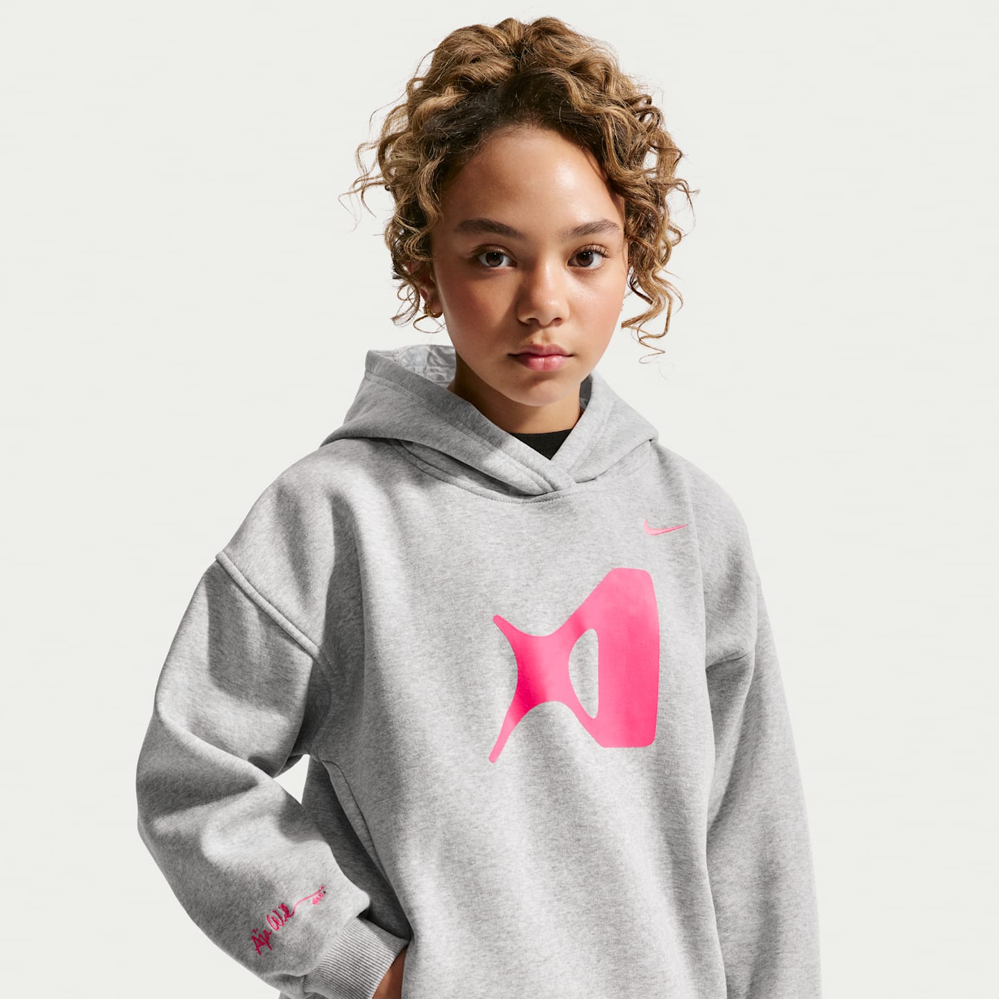 Детская баскетбольная худи Nike A'ja Wilson Club Fleece, цвет: Платиновый / Меланжевый — фото 1