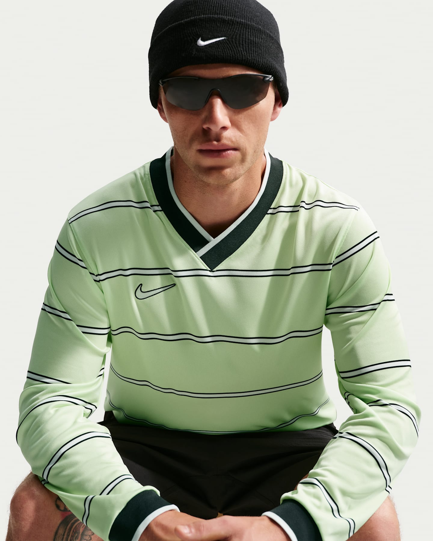 Мужской футбольный топ с длинным рукавом Nike Energy Dri-FIT, цвет: Кислотно-жёлтый / Почти чёрный — фото 7